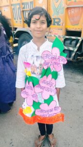 लोणी काळभोरचा पाहुणचार घेऊन  पालखी सोहळा पंढरीच्या देशेने मार्गस्थ